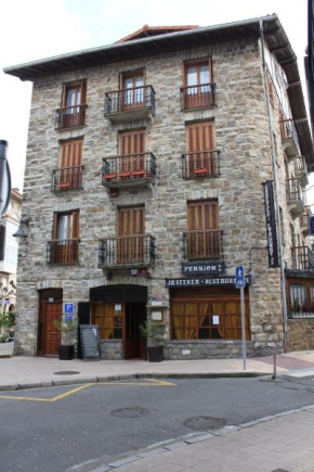 Pensión Lagunak, Zarautz